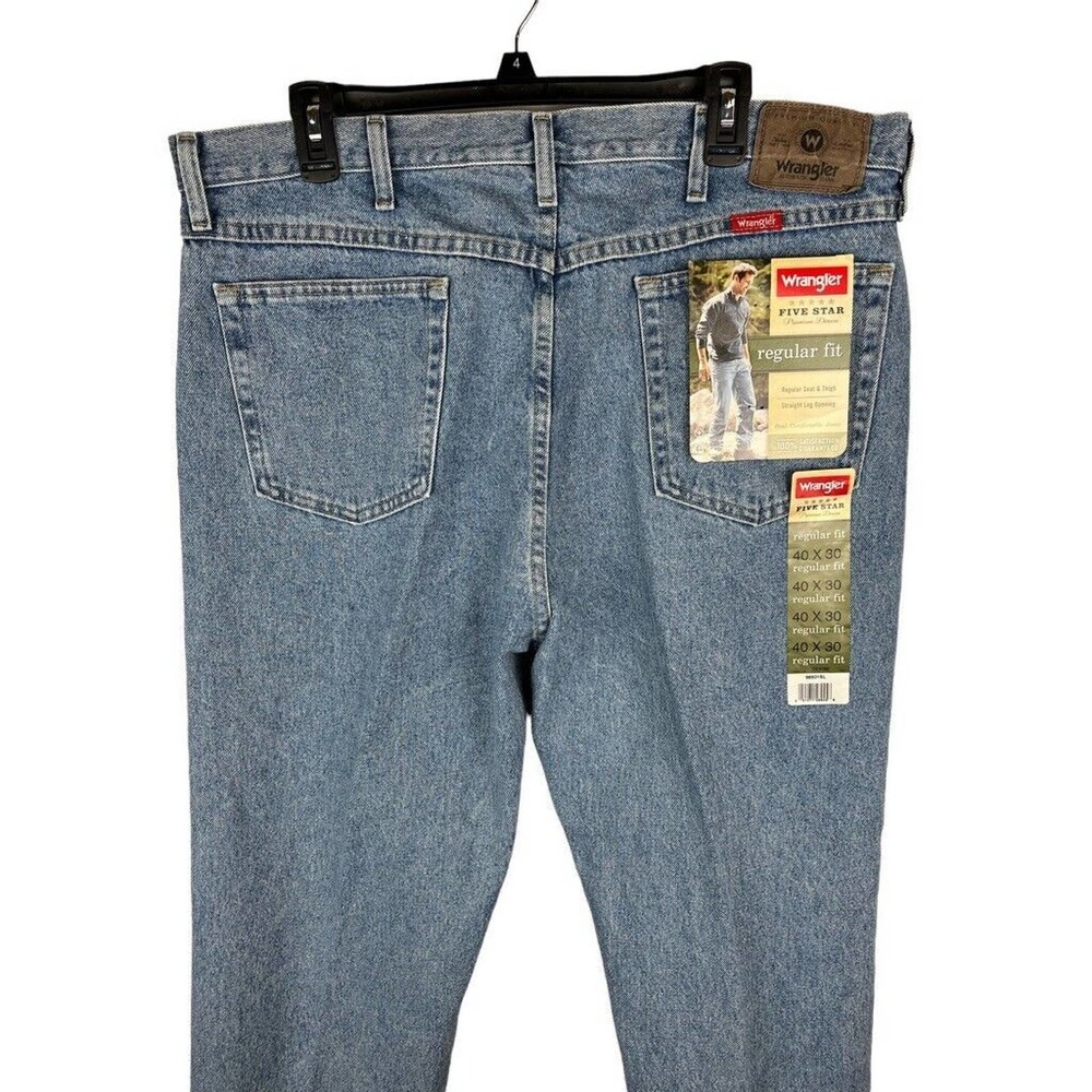Wrangler Men's 40x30 Regular Fit Cotton Light Wash Blue Jeans - 96501SL